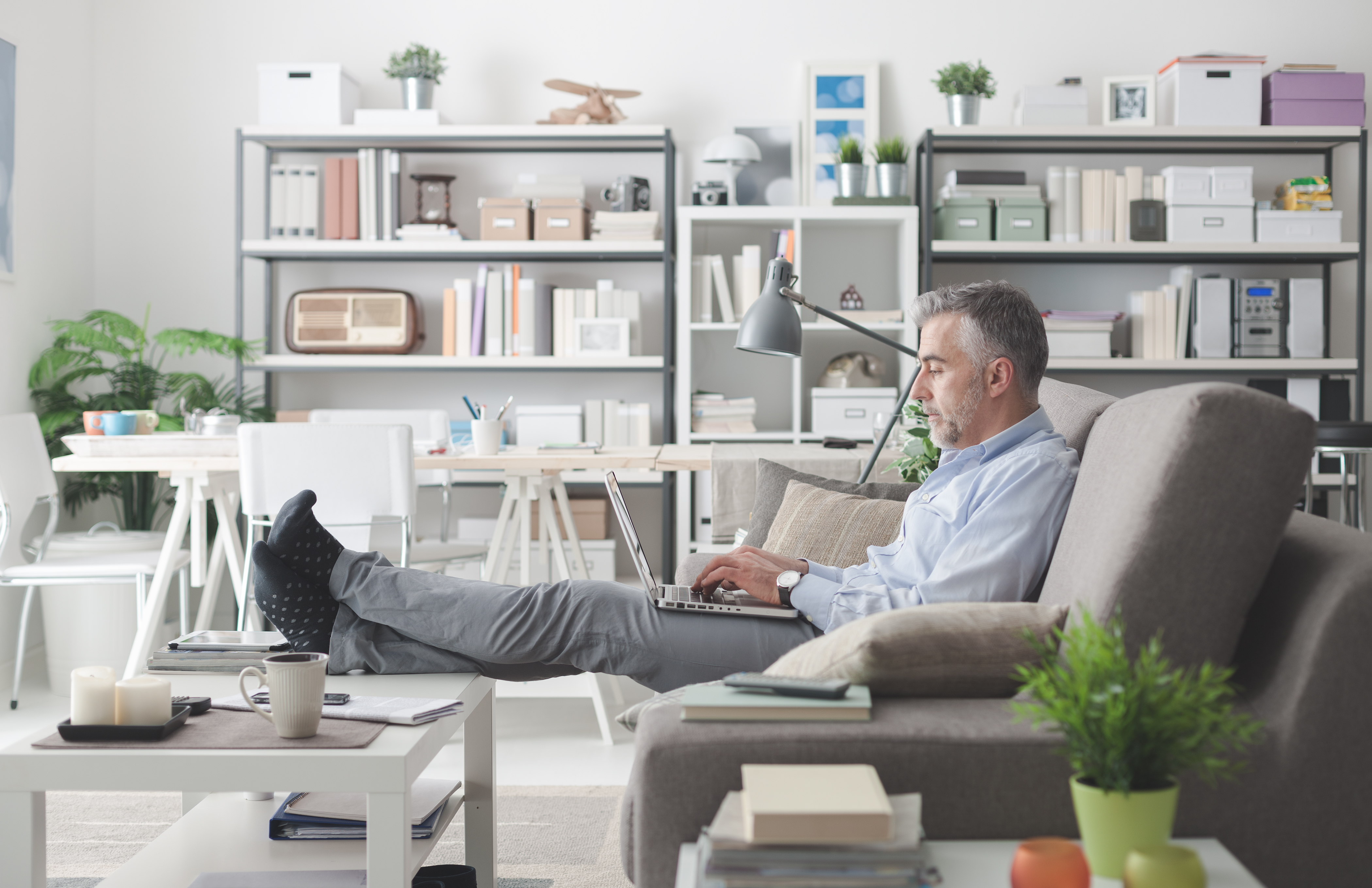 Working from Home During a Crisis: 5 Tips for Productivity